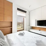 Solec Cristal By Bookinghost Warszawa