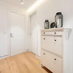 Solec Cristal By Bookinghost Apartman Varsó